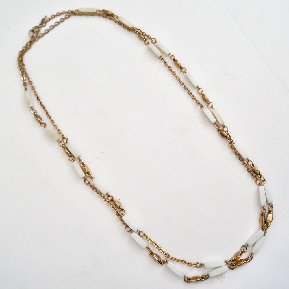 vtg CROWN TRIFARI station bead chain necklace - Picture 3 of 5